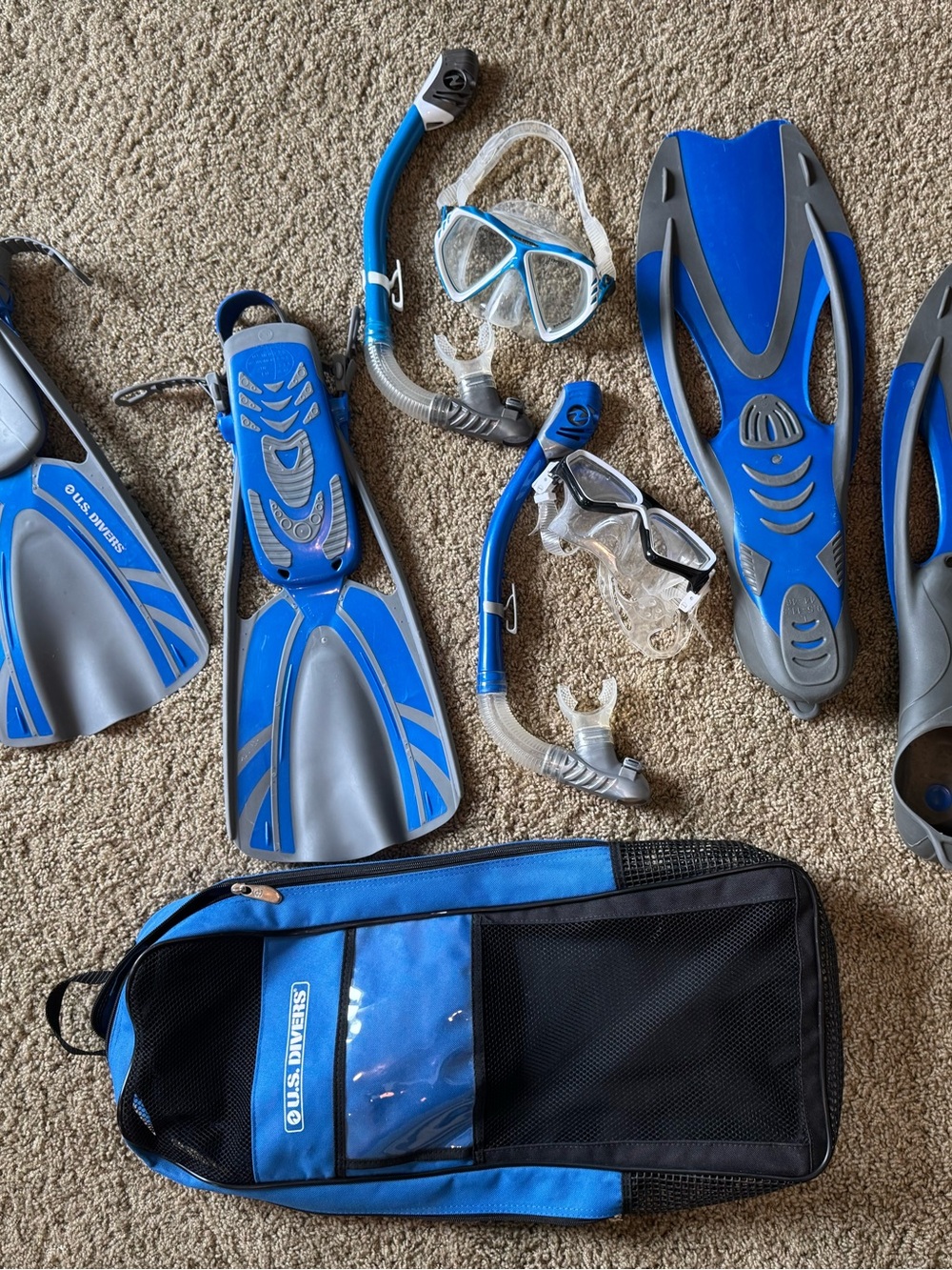 U.S. Divers Couples Snorkel Set 2 Masks 2 Snorkels 2 Fins Travel Bag